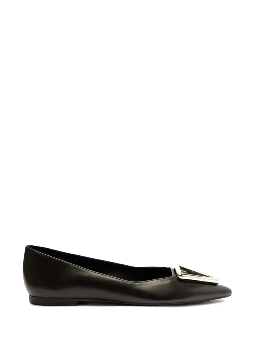 Black Sabrina Arezzo in Leather and Metal on the Toecap