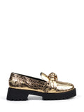 Loafer em Pele Dourada e com Efeito Croco e Sola Tratorada