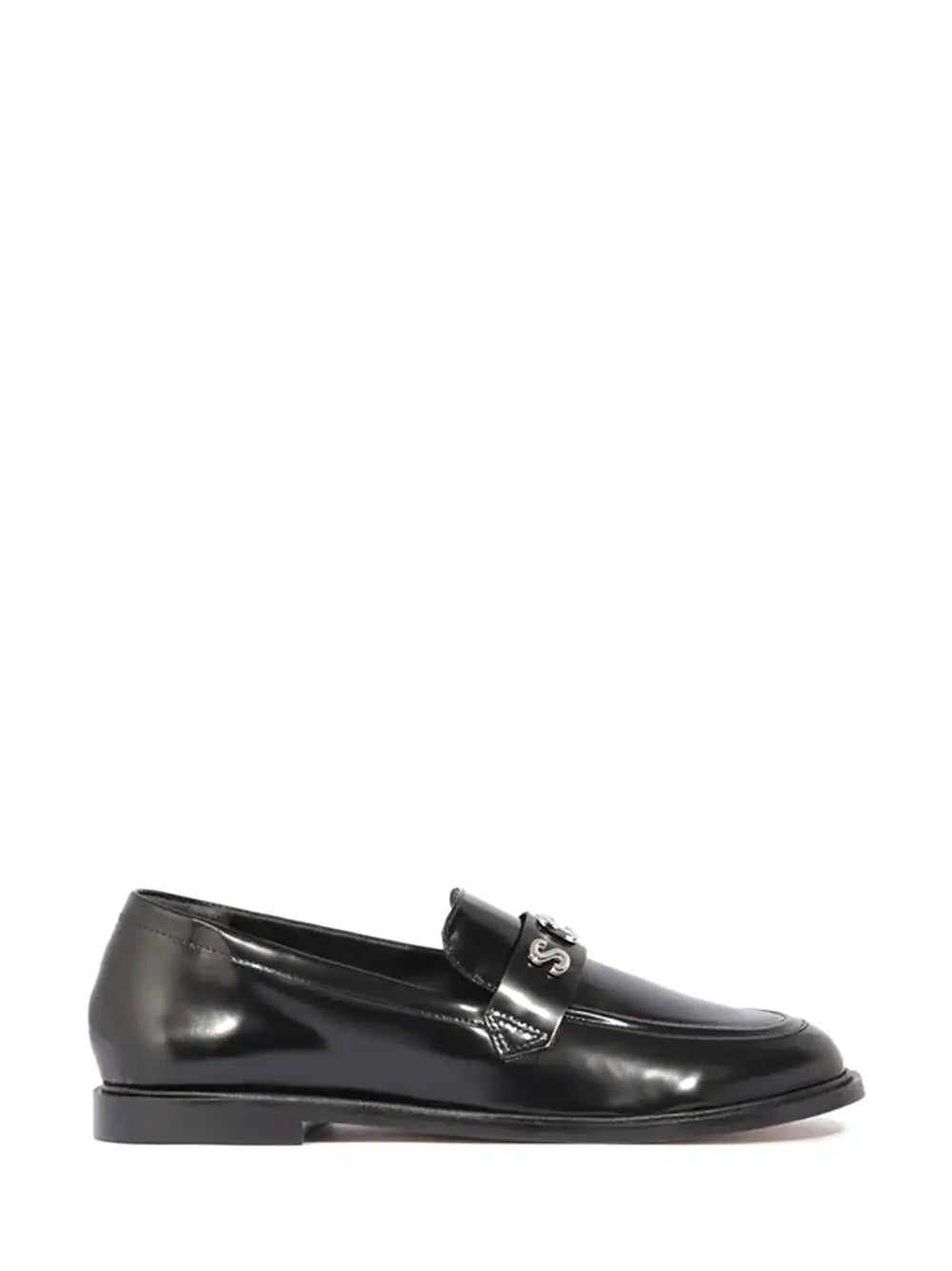 Loafer Preto Schutz em Pele com Pormenor Prata