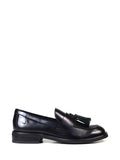Loafer Preto em Pele e Pormenor de Franja