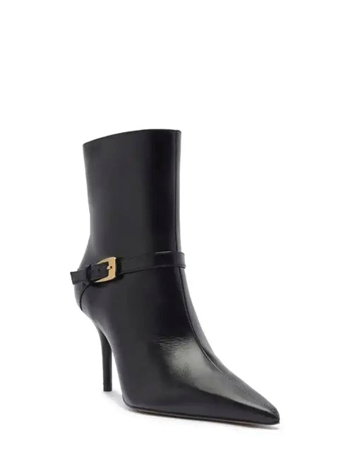Bota Preta em Pele e Fivela