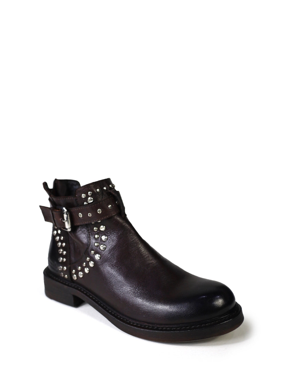 Bota Castanha Escura com Tachas