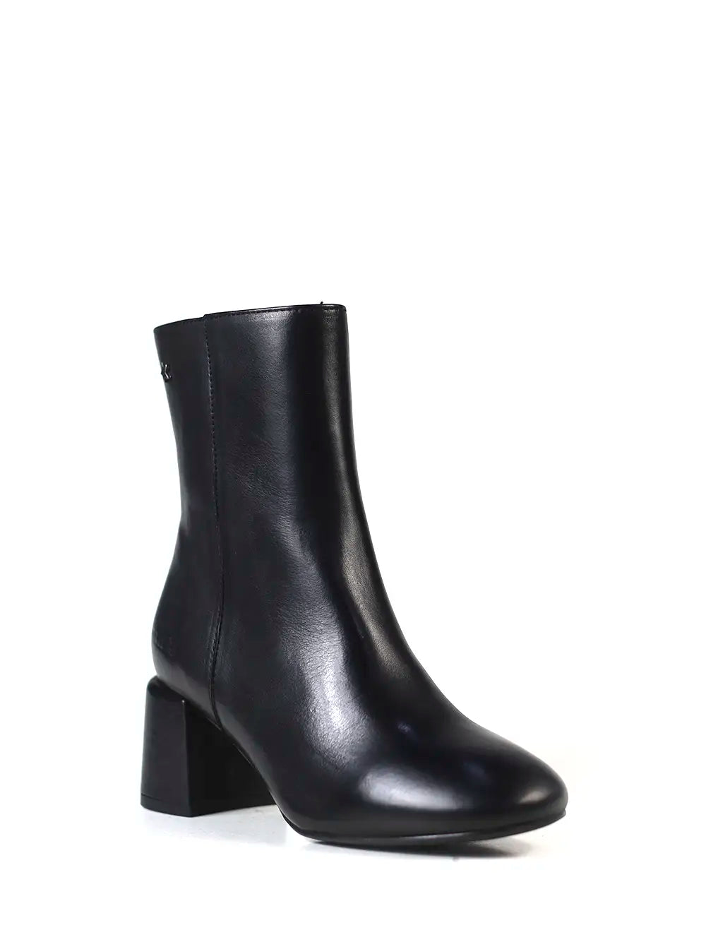Black Leather Boot with Round Toe