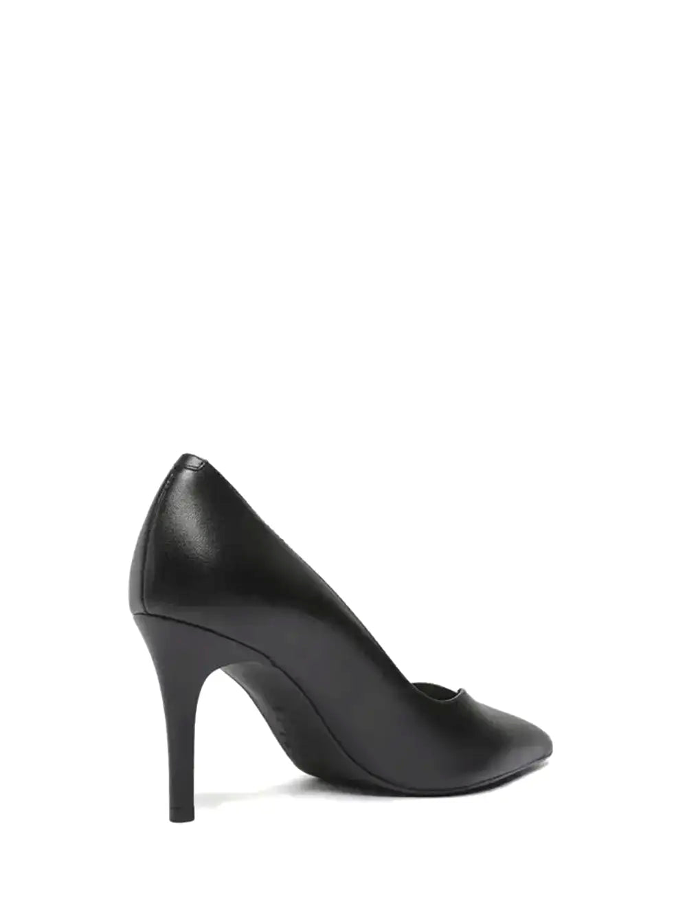 Scarpin Arezzo Preto em Pele