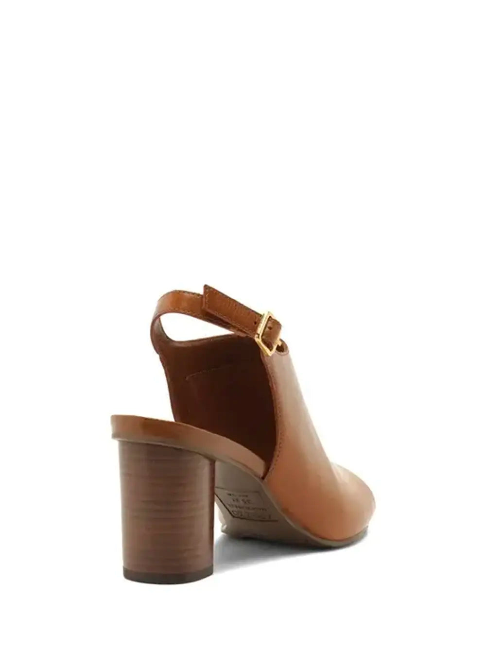 Sandália Arezzo Fechada em Pele Camel