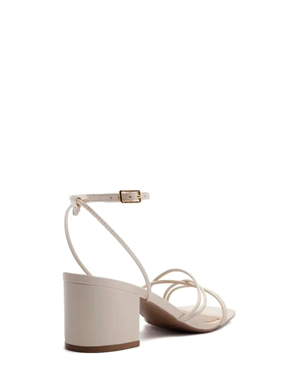 Sandália em Pele Off-White e Tiras Finas