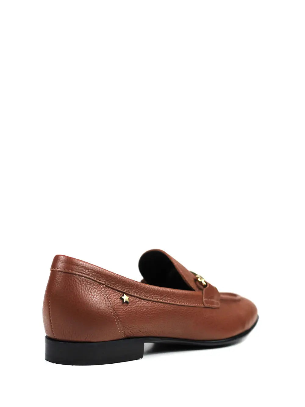 Loafer Castanho Raso em Pele e Metal Dourado