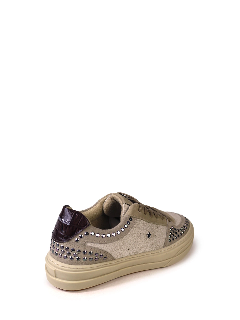 Ténis em Pele Beige e Studs