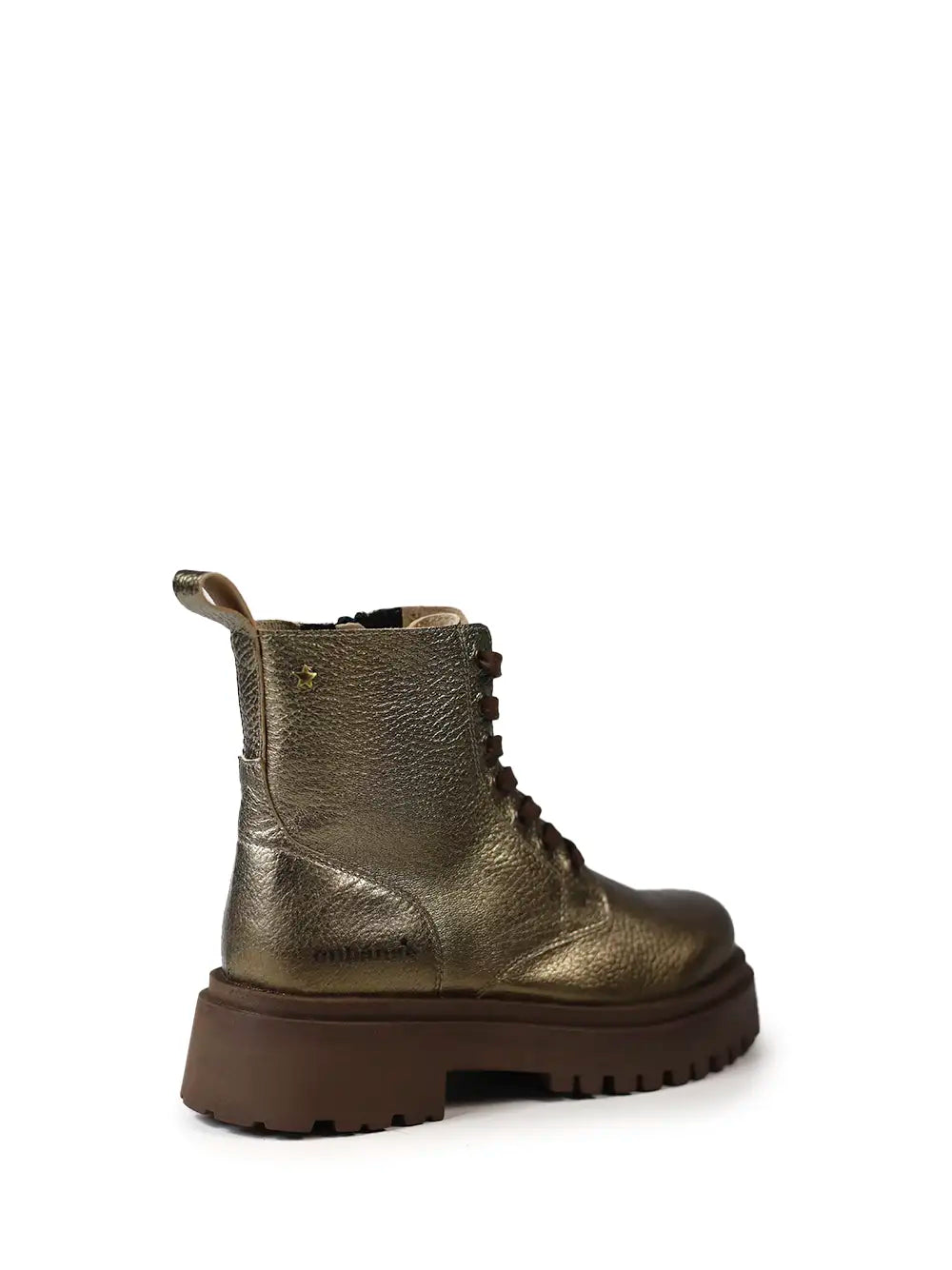 Bota em Pele Dourada e Sola Tratorada