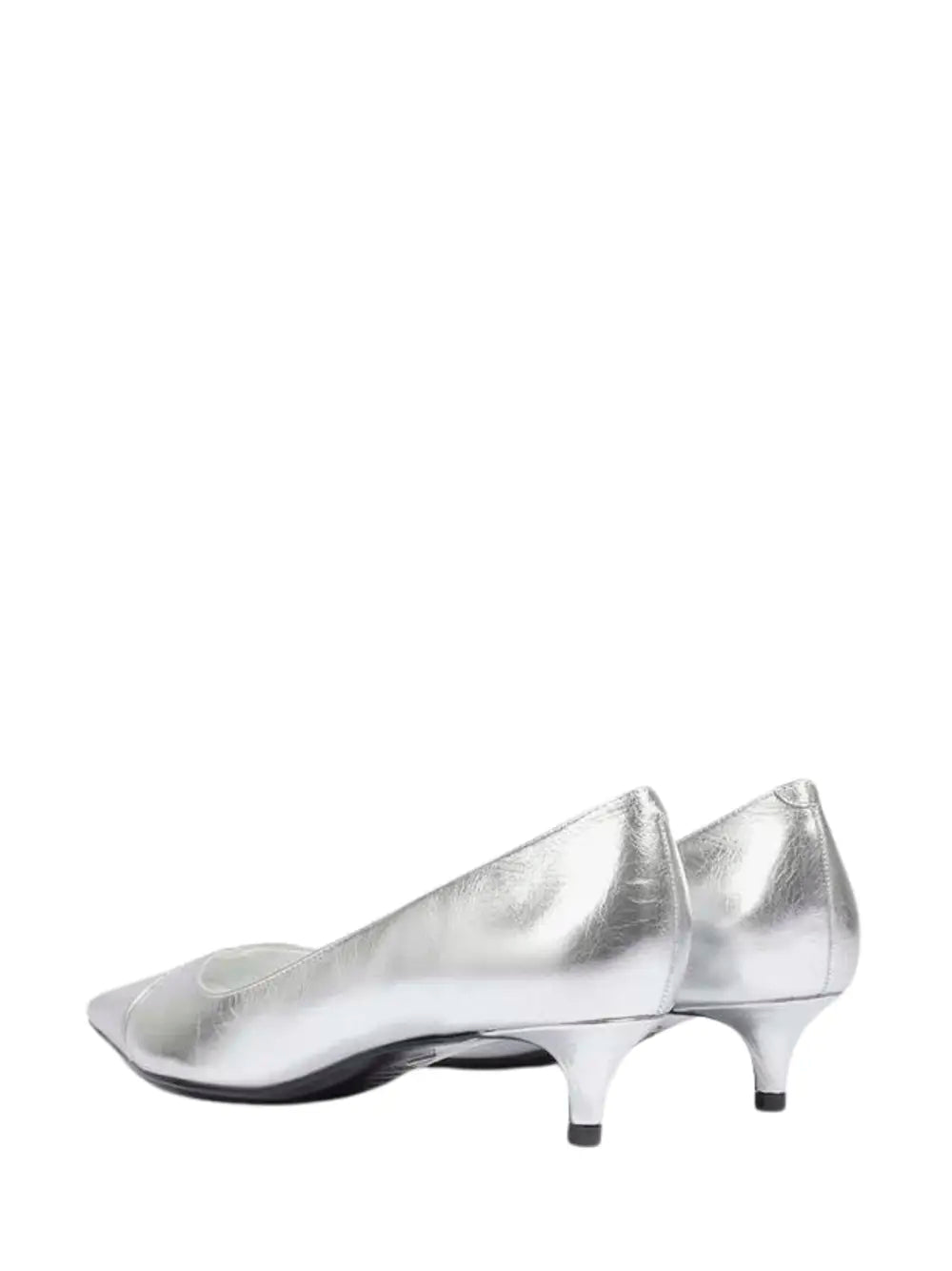Scarpin Schutz em Pele Prata e Salto Baixo