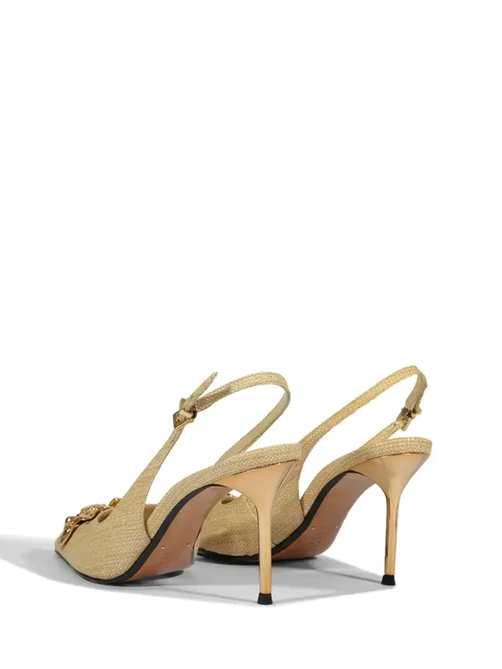 Scarpin Beige com Flor em Metal Dourado