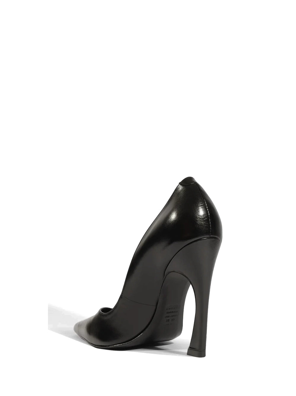 Scarpin Schutz Preto em Pele