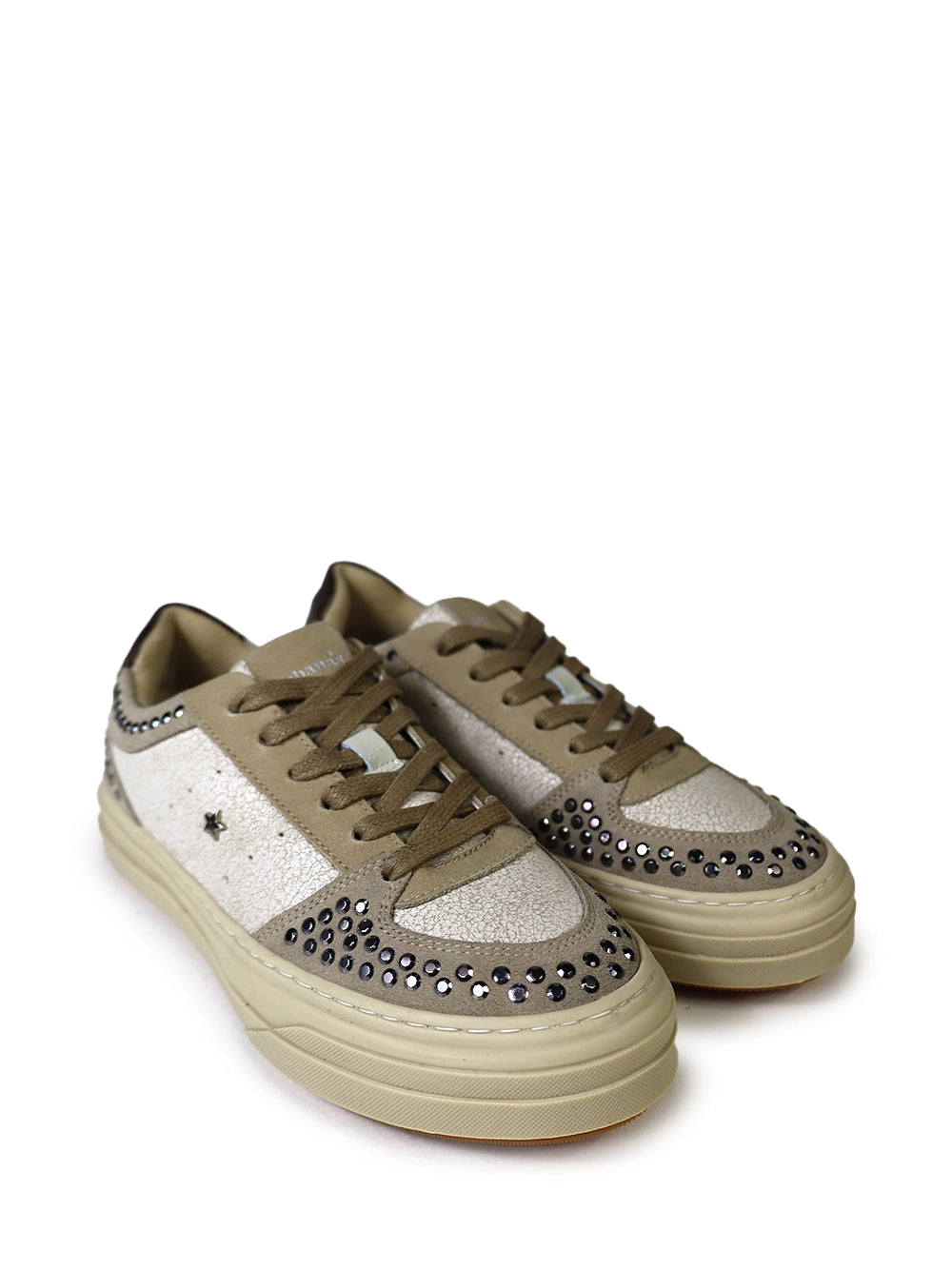 Ténis em Pele Beige e Studs
