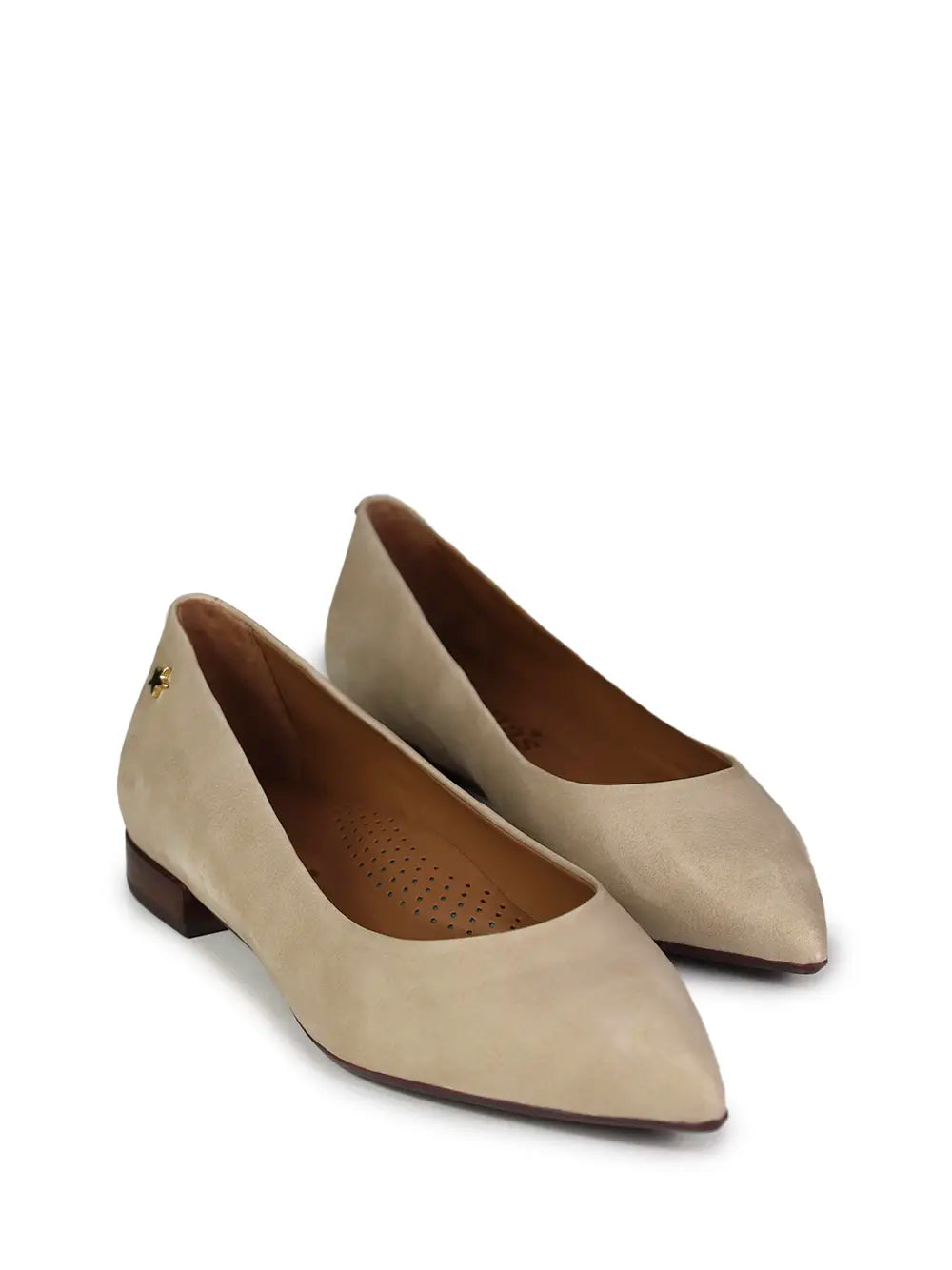 Sabrina em Pele Beige e Biqueira Fina