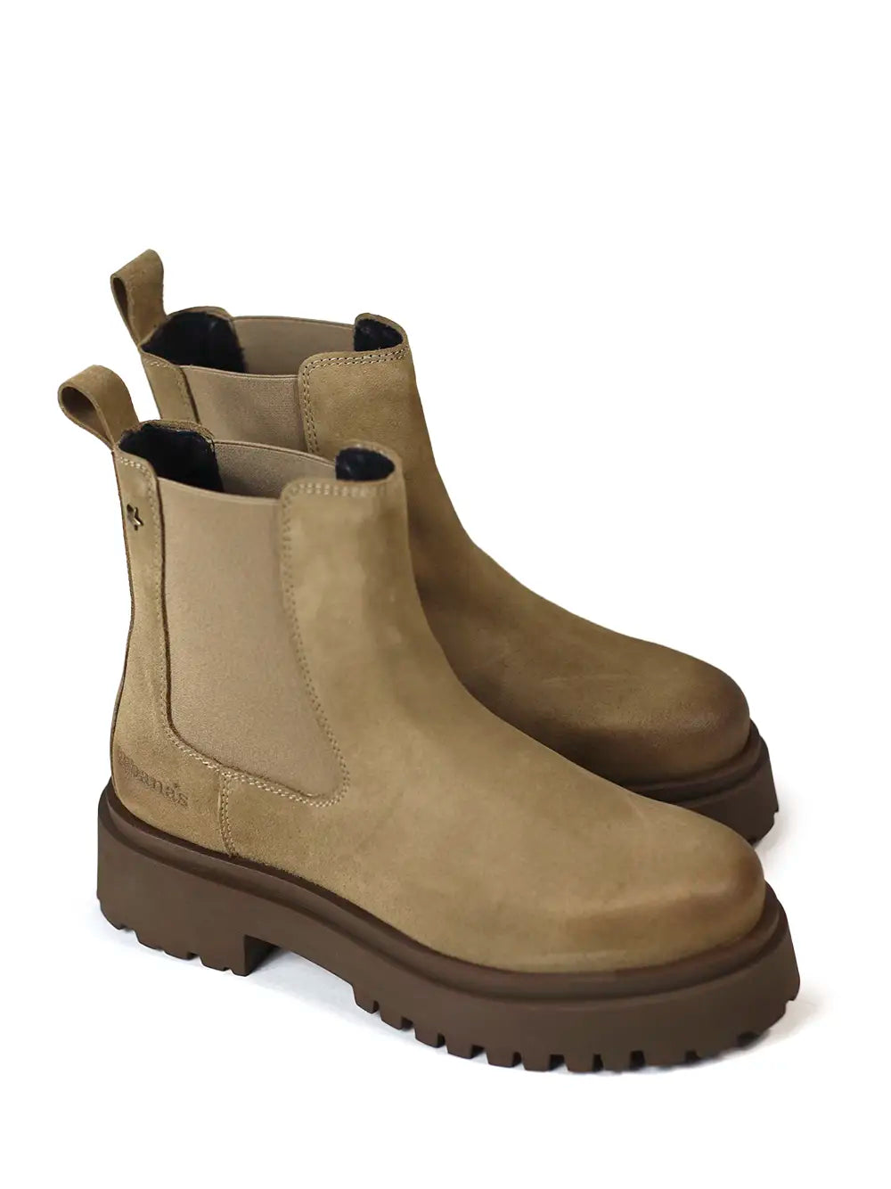 Bota em Camurça Beige e Sola Tratorada