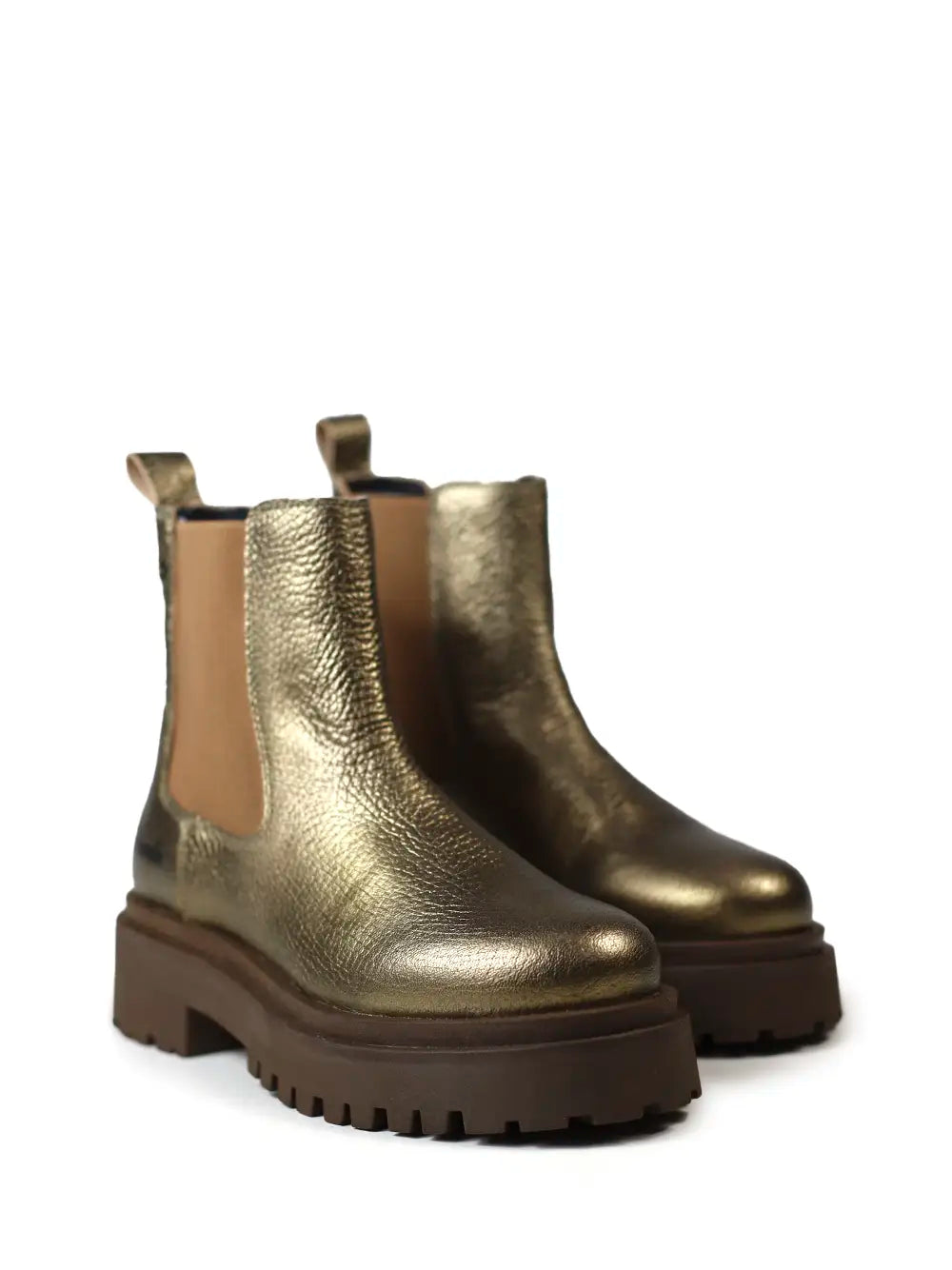 Bota em Pele Dourada e Sola Tratorada