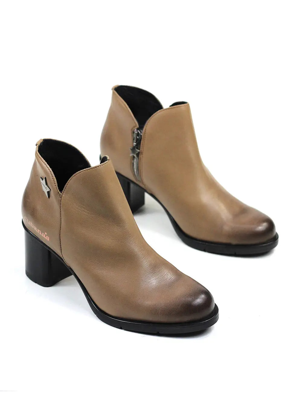 Bota Beige em Pele com Salto Alto em Bloco