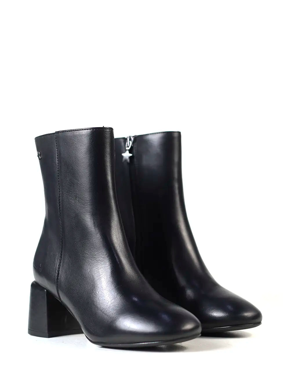 Black Leather Boot with Round Toe