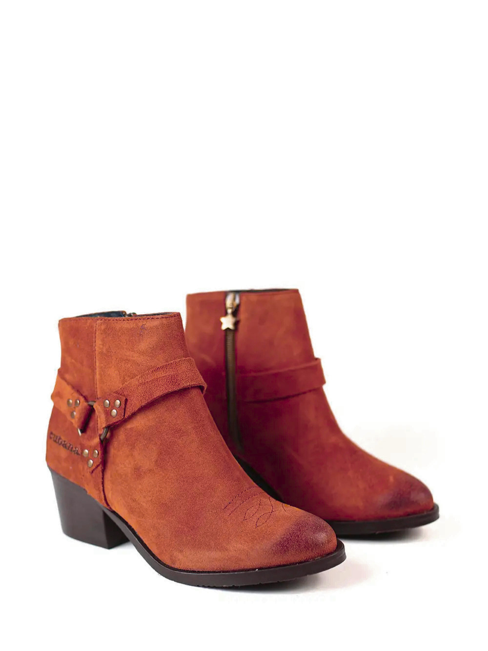 Bota em Camurça Camel e Salto em Bloco